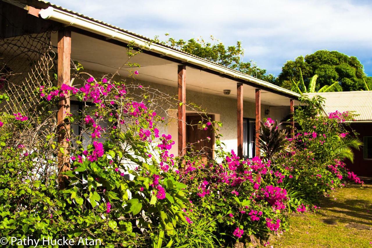 Kahina Lodge Hanga Roa Exterior foto