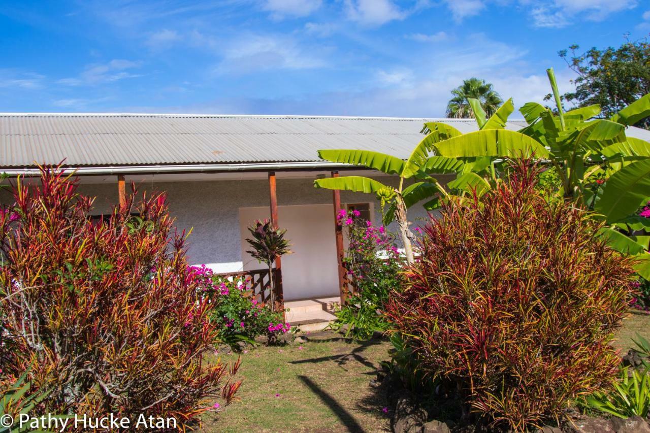 Kahina Lodge Hanga Roa Exterior foto